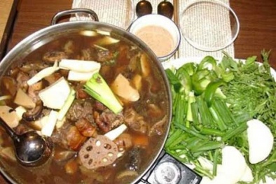 Nầm lợn + thịt chó+ hương liệu = Lẩu dê